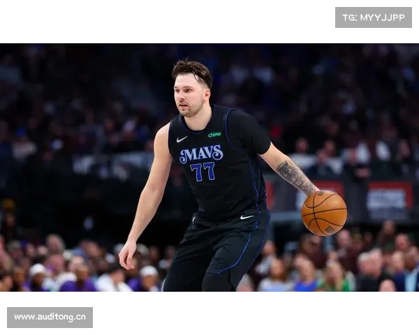 东契奇轰45+8难救主,湖人狂胜15分,NBA最新积分榜: 东契奇轰45+8难救主,湖人狂胜15分,NBA最新积分榜: